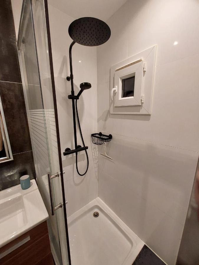 Le Mistralet Apartman Salon-de-Provence Kültér fotó